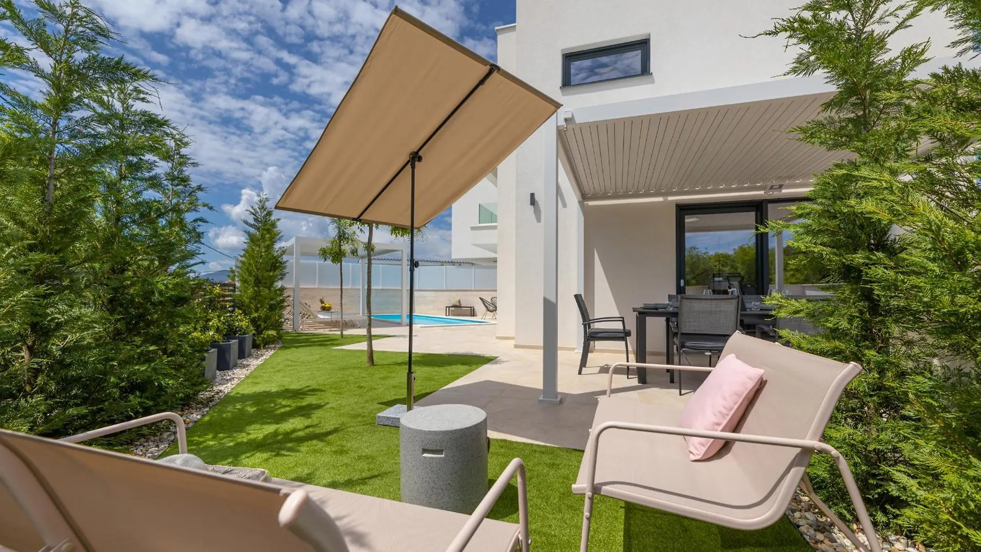 Villa Aurelia 4 With Pool Linardići