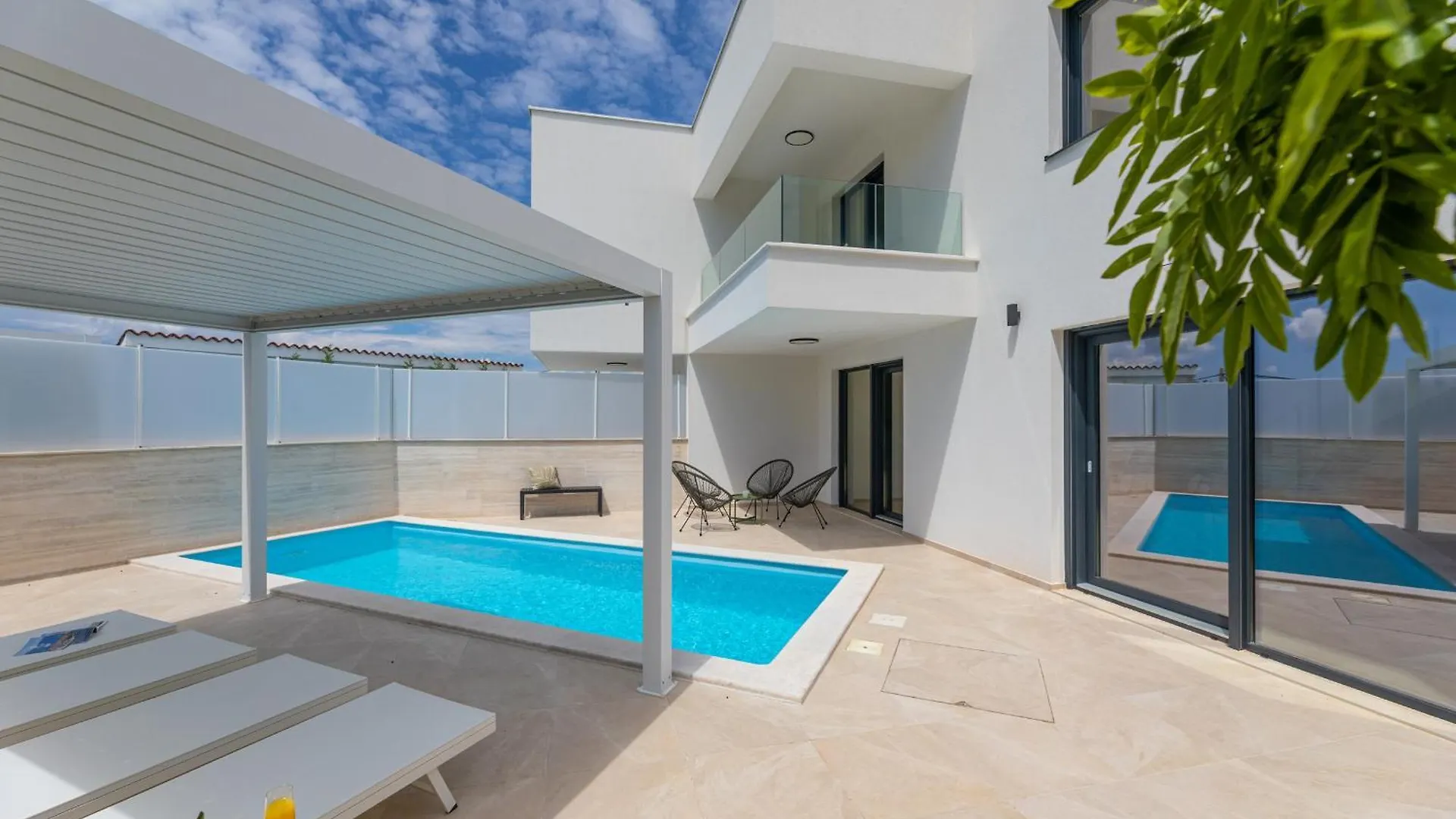 Villa Aurelia 4 With Pool Linardići