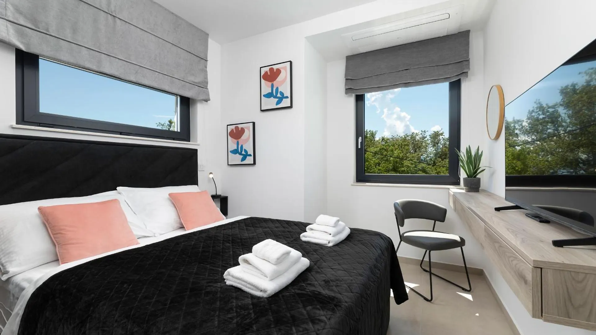 Villa Aurelia 4 With Pool Linardići 0*,
