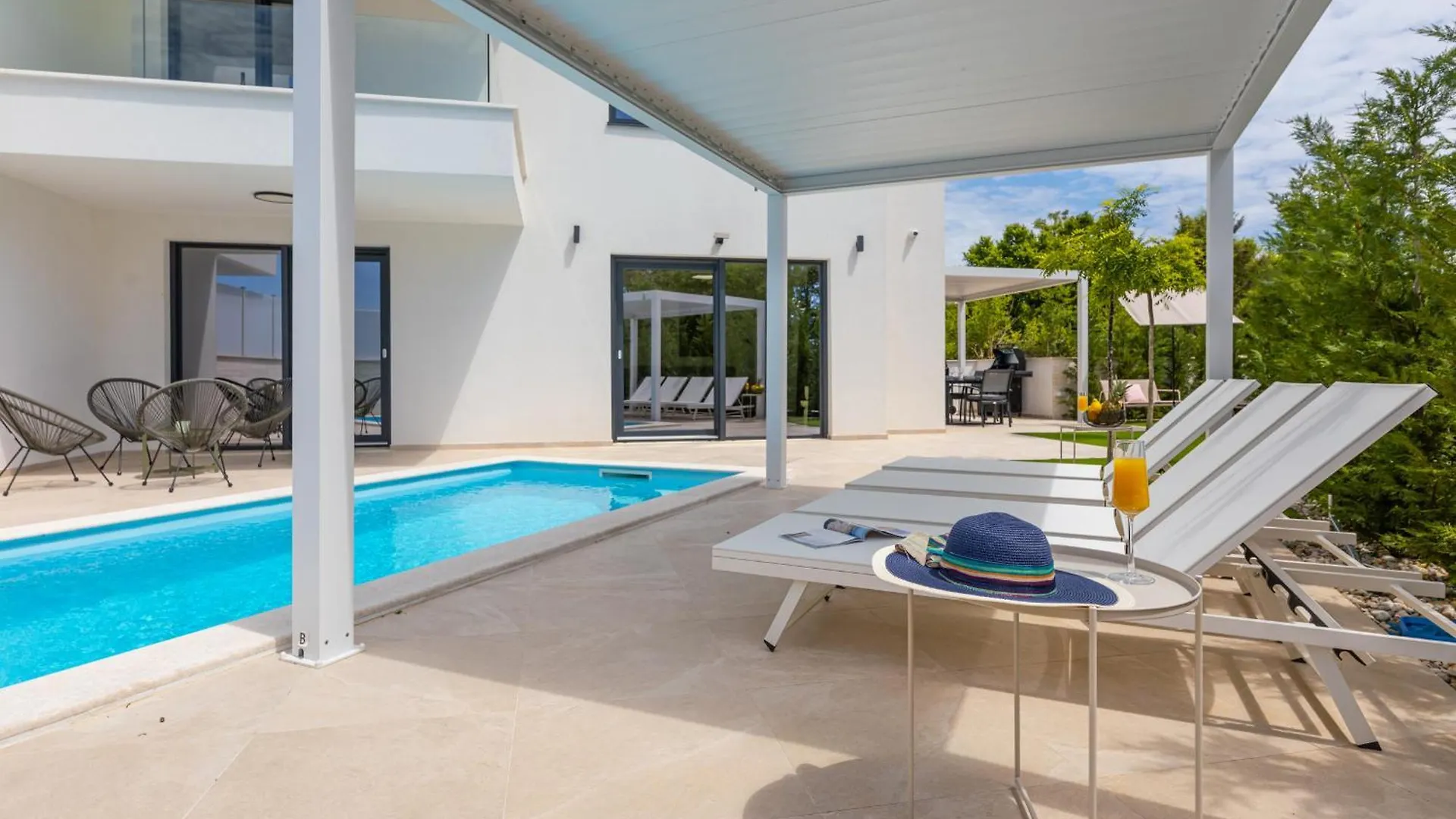 Villa Aurelia 4 With Pool Linardići